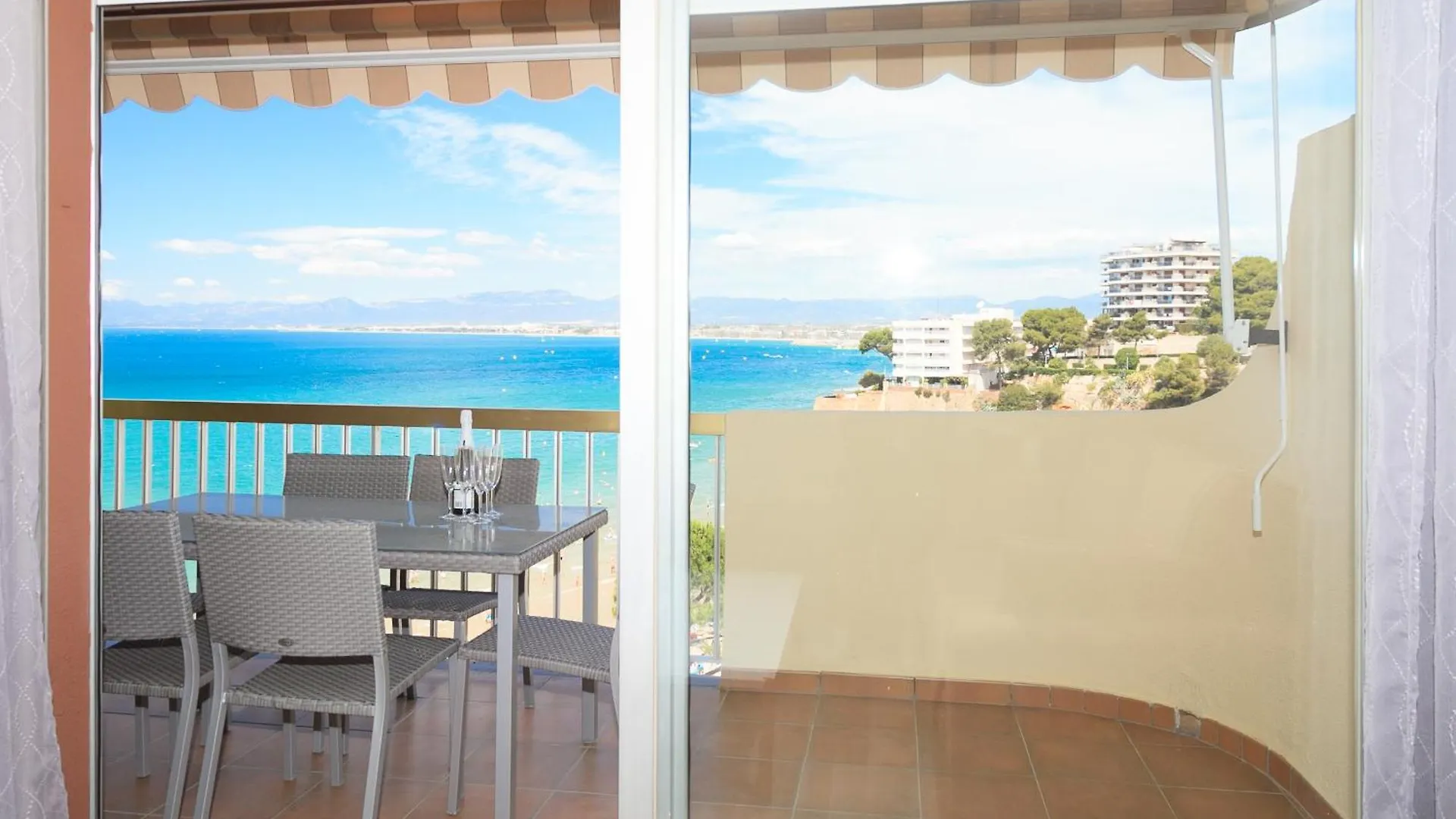 Uhc Sorolla Apartments Superior سالو
