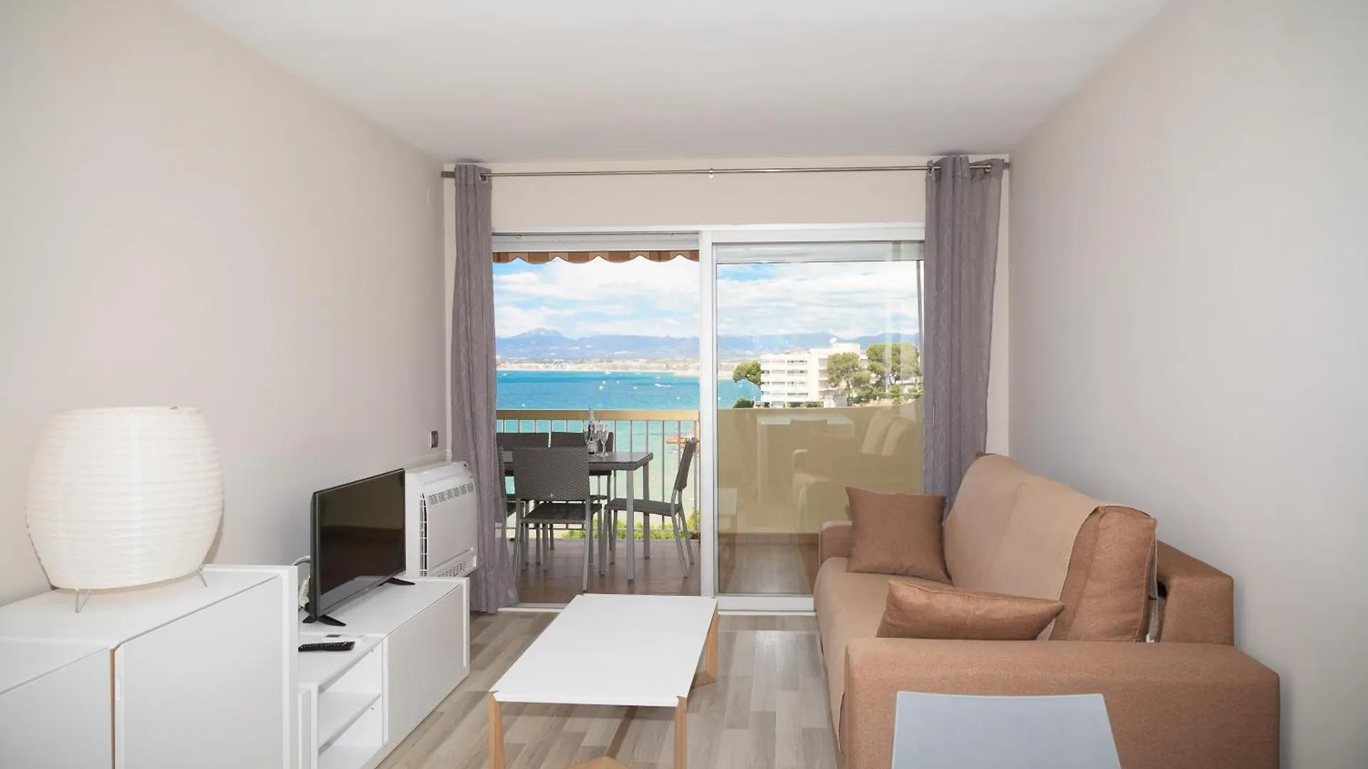 Uhc Sorolla Apartments Superior سالو